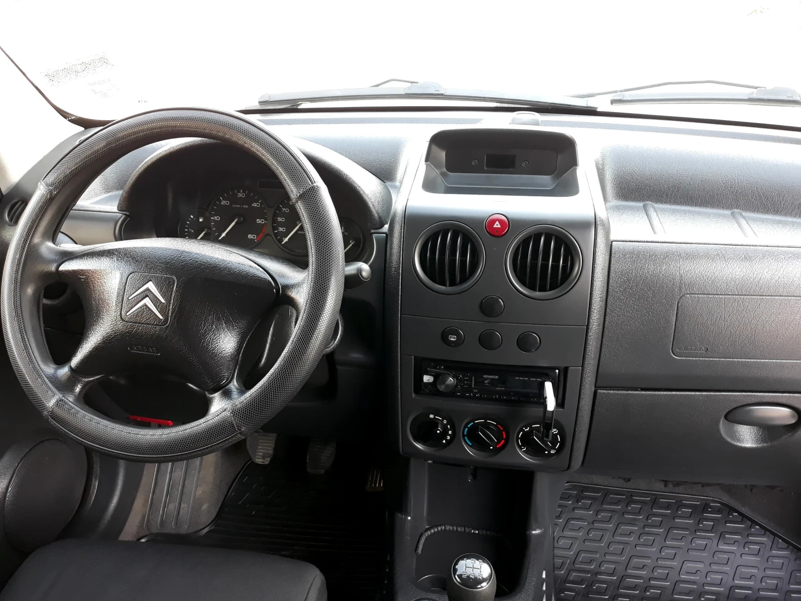 Citroen Berlingo 1.9 Diesel, снимка 9 - Автомобили и джипове - 54467374