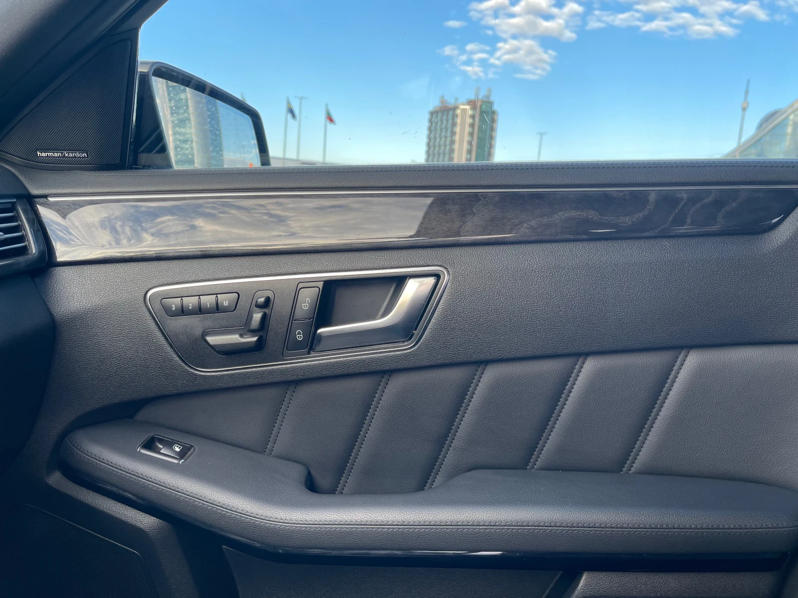 Mercedes-Benz E 55 E550, снимка 13 - Автомобили и джипове - 54556005