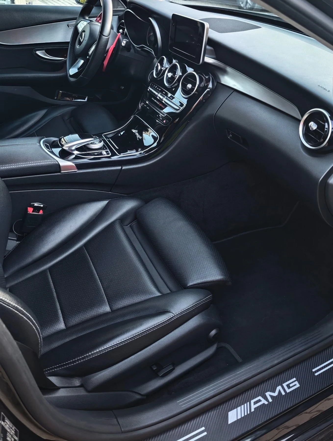 Mercedes-Benz C 200 AMG 63S PERFORMANCE EDITION , снимка 8 - Автомобили и джипове - 54561992
