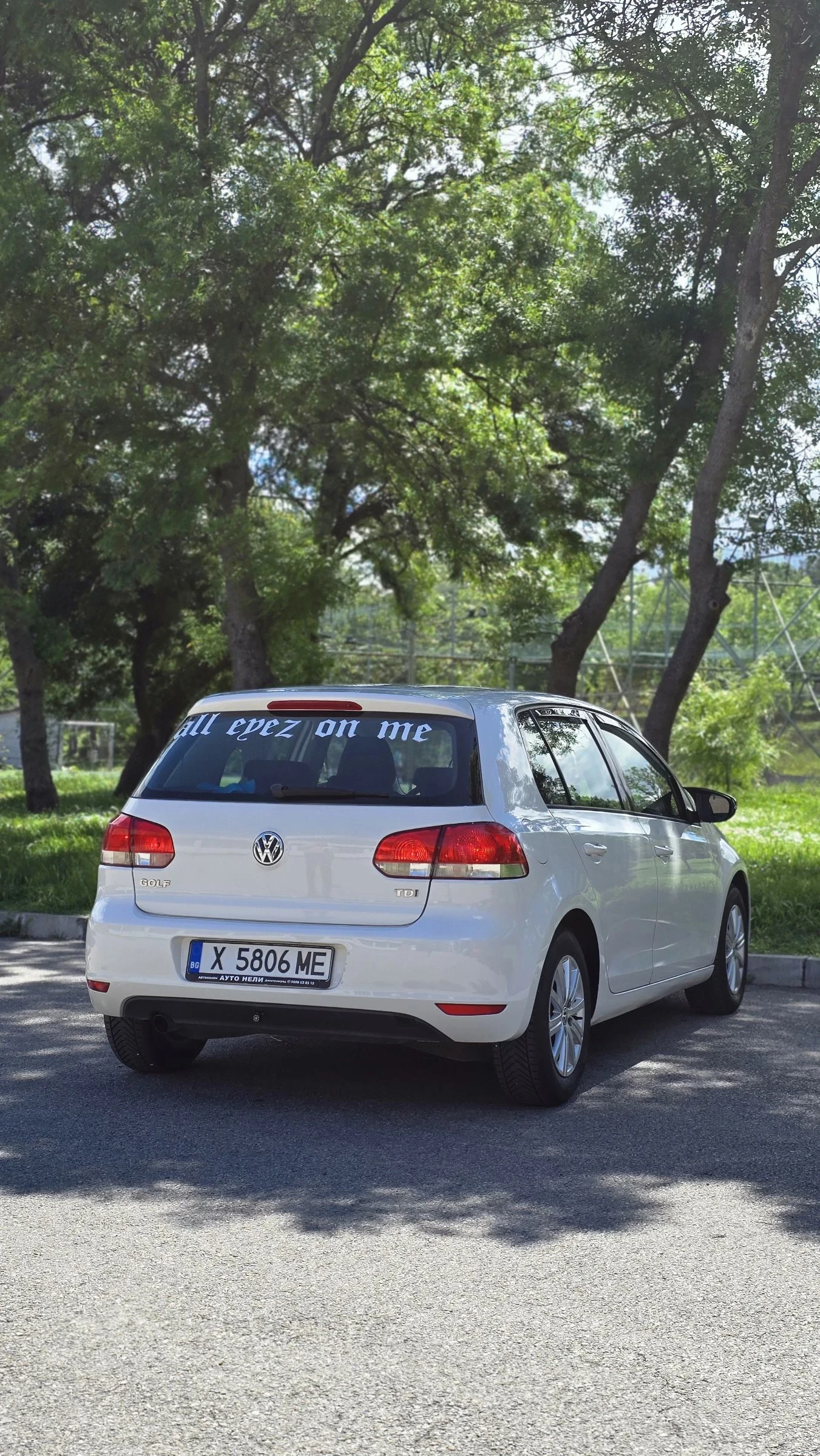 VW Golf 1.6 TDI, снимка 5 - Автомобили и джипове - 54582888