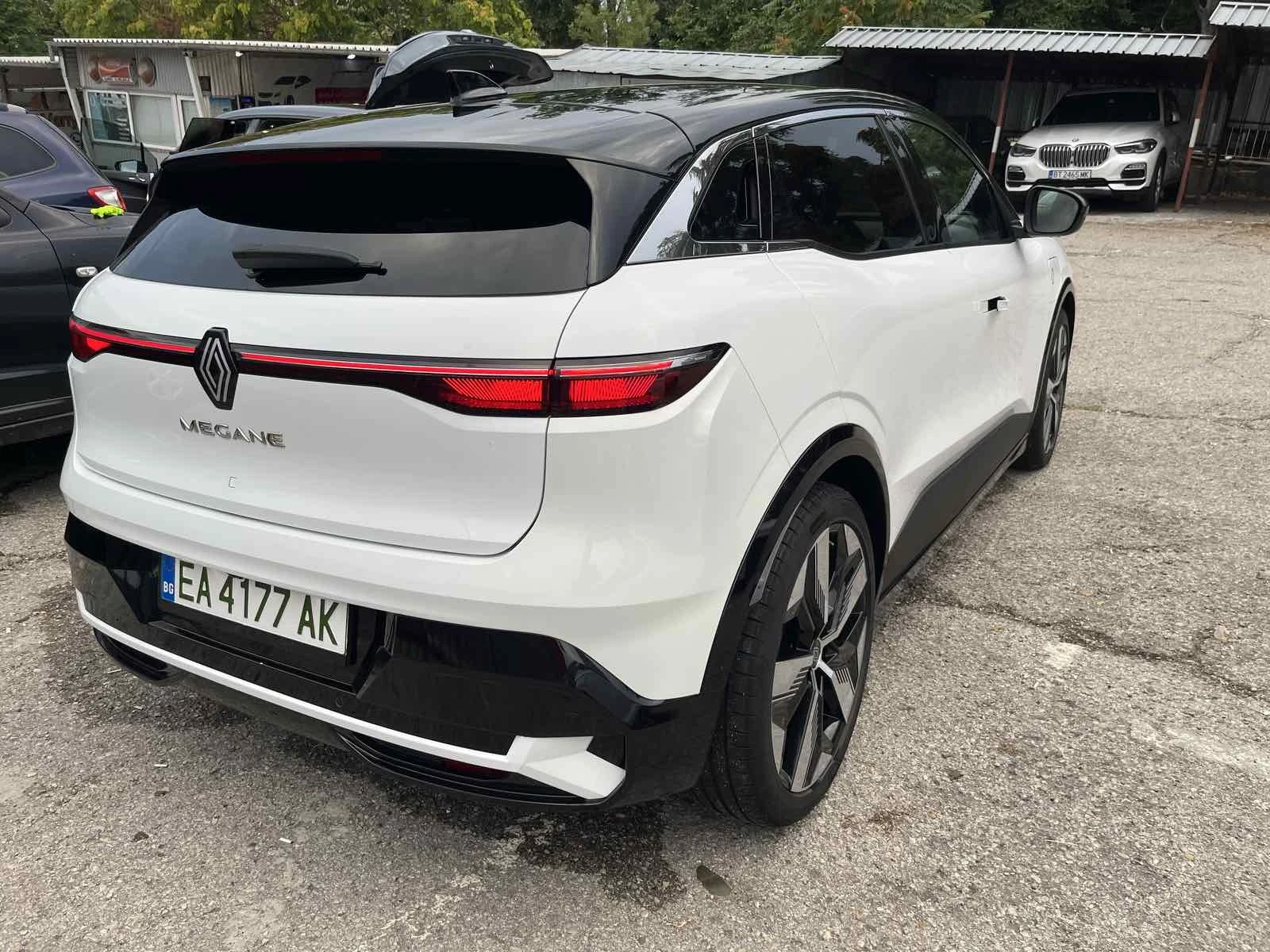 Renault Megane, снимка 14 - Автомобили и джипове - 55348888
