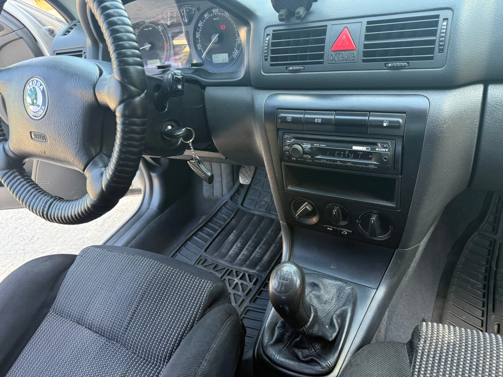 Skoda Octavia, снимка 14 - Автомобили и джипове - 55672845