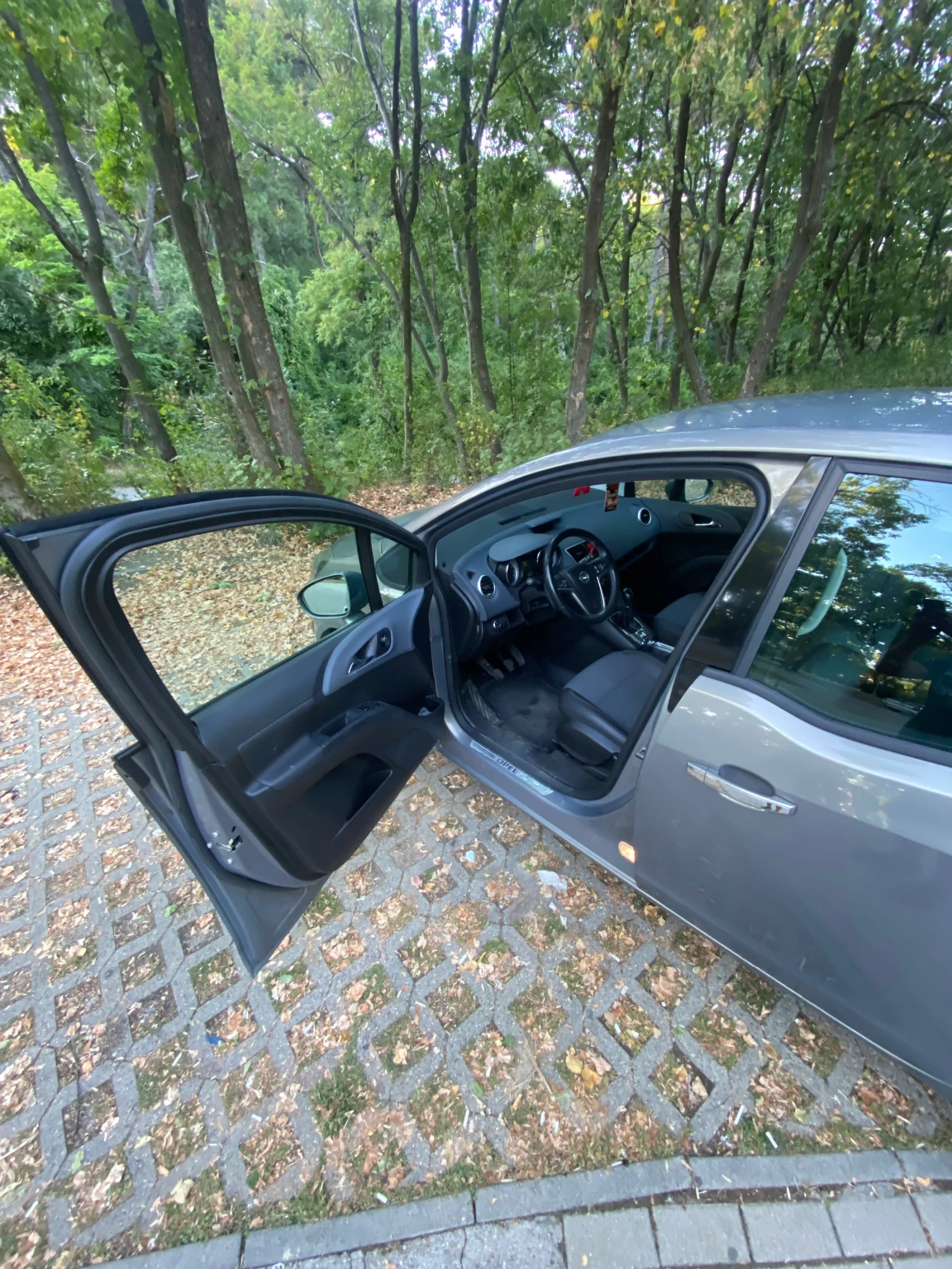Opel Meriva, снимка 5 - Автомобили и джипове - 55682899