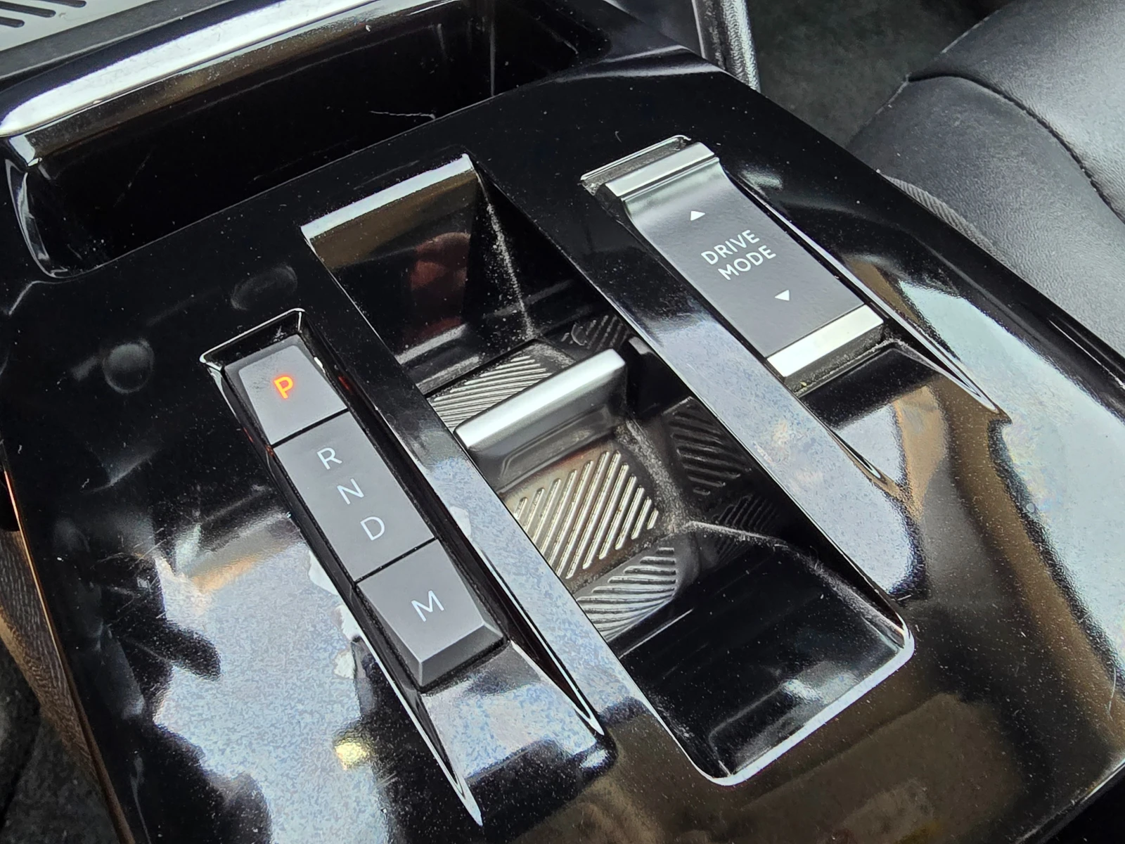 Citroen C4 131к.с.8EAT , снимка 9 - Автомобили и джипове - 55940491