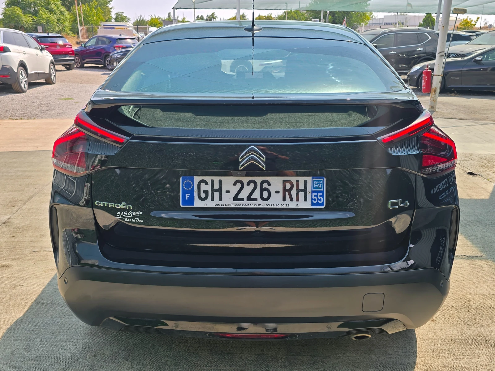 Citroen C4 131к.с.8EAT , снимка 4 - Автомобили и джипове - 55940491