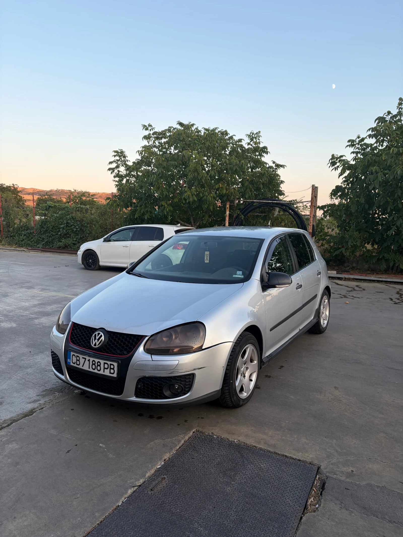 VW Golf 2.0 SDI, снимка 4 - Автомобили и джипове - 56046437