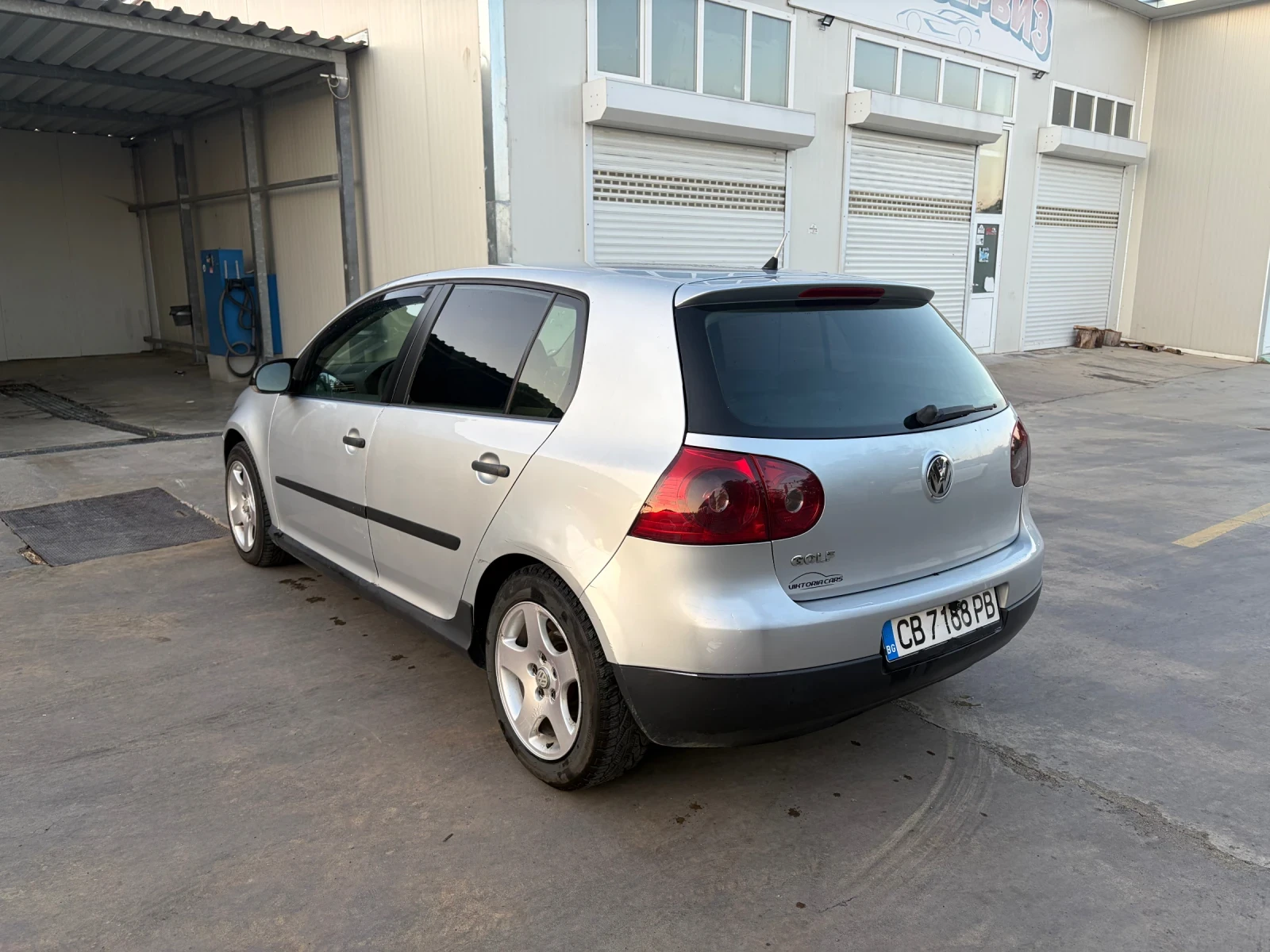 VW Golf 2.0 SDI, снимка 7 - Автомобили и джипове - 56046437