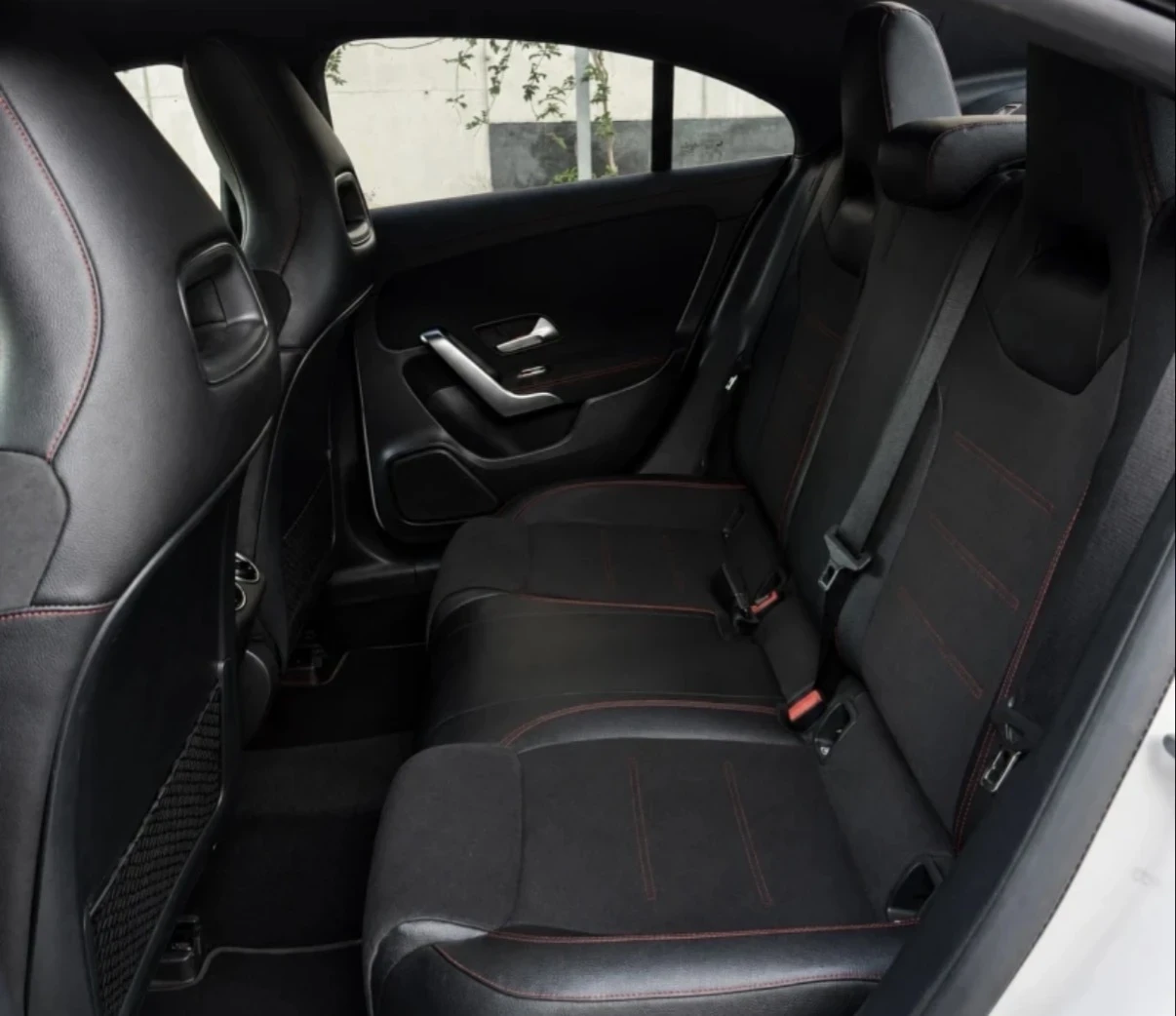 Mercedes-Benz CLA 180 //AMG//Line//Swiss//ЛИЗИНГ//, снимка 11 - Автомобили и джипове - 56183770