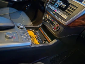 Mercedes-Benz GL 550 76х.км. AMG packet/OFFROAD packet/Сервизна история, снимка 12