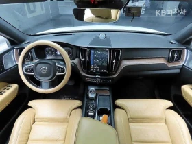 Volvo XC60 B5 INSCRIPTION PANORAMA/CAM/FULL, снимка 8