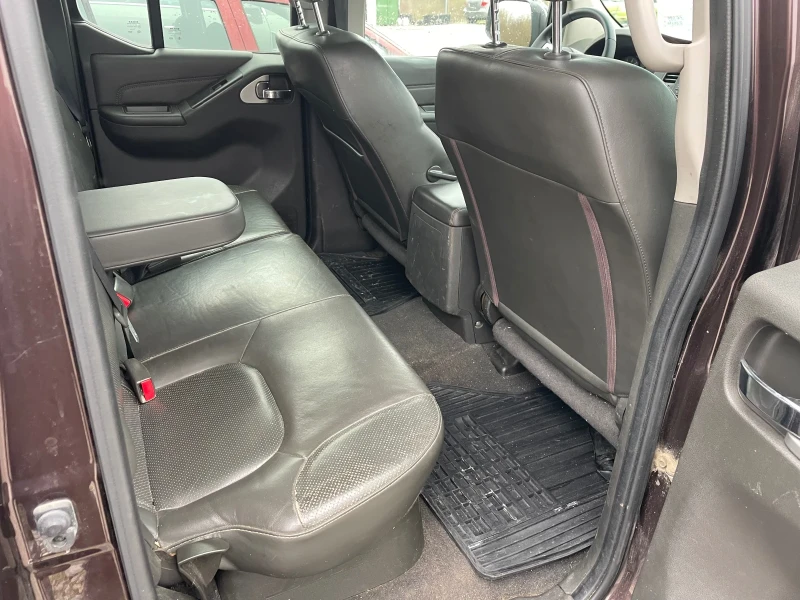 Nissan Navara, снимка 11 - Автомобили и джипове - 52824766