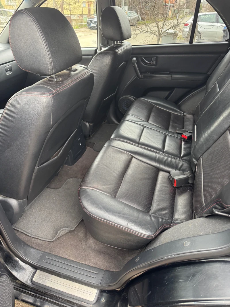 Kia Sorento 2.5CRDI, снимка 9 - Автомобили и джипове - 53476744