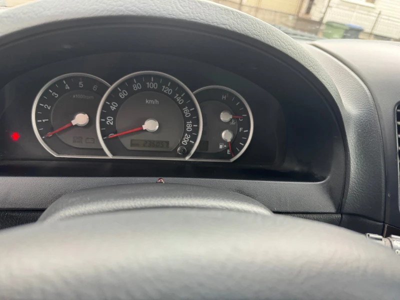 Kia Sorento 2.5CRDI, снимка 8 - Автомобили и джипове - 53476744