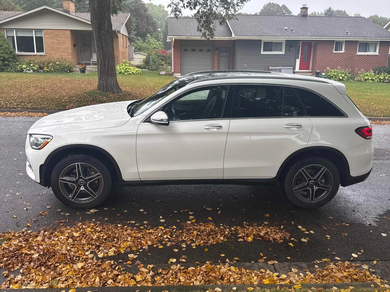 Mercedes-Benz GLC 300 CARFAX * * АВТО КРЕДИТ * *  - изображение 2