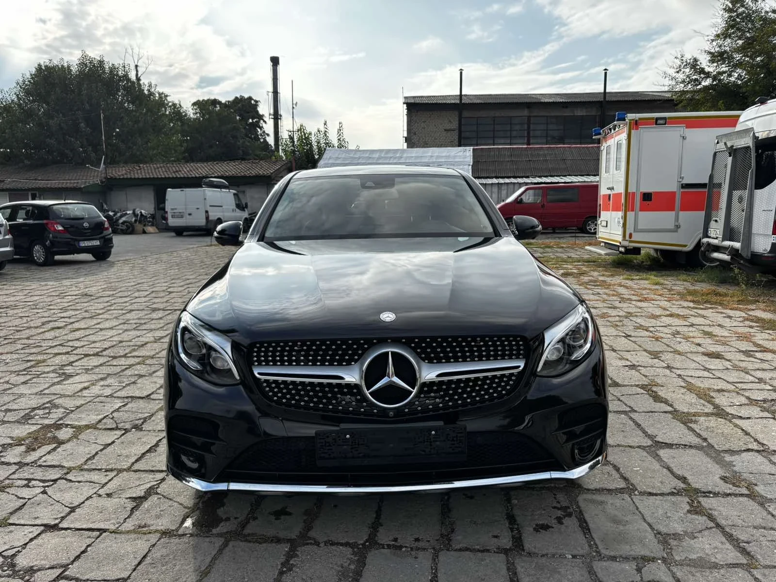 Mercedes-Benz GLC 250 * 4 MATIC * COUPE* AMG-LINC* CAM360* 9G* FULL*  | Mobile.bg � ����������� 1
