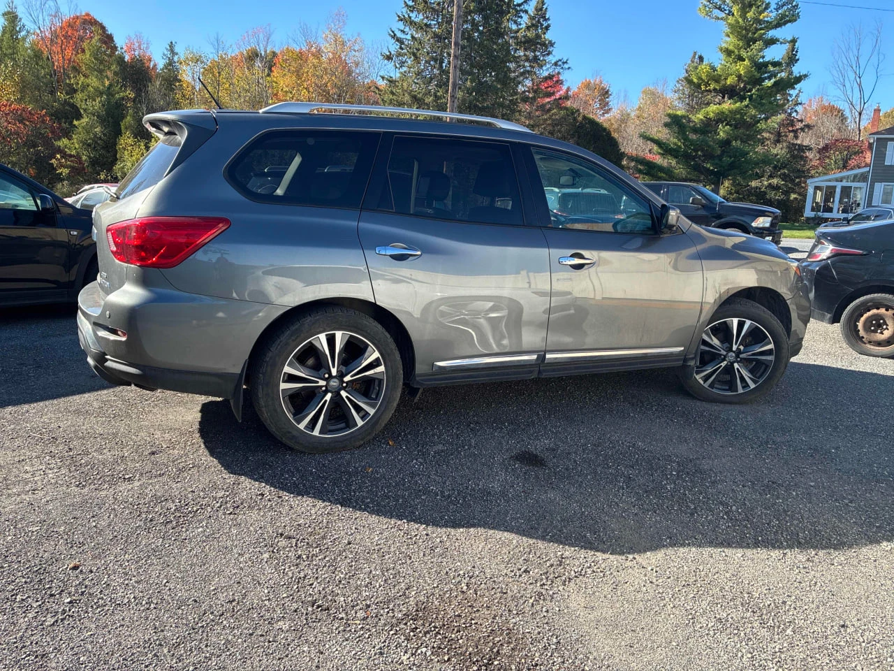 Nissan Pathfinder * АВТО КРЕДИТ* ЦЕНА ДО БГ * СЕРВИЗНА ИСТОРИЯ *  - изображение 4