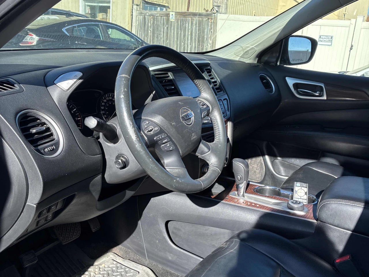 Nissan Pathfinder * АВТО КРЕДИТ* ЦЕНА ДО БГ * СЕРВИЗНА ИСТОРИЯ *  - изображение 6