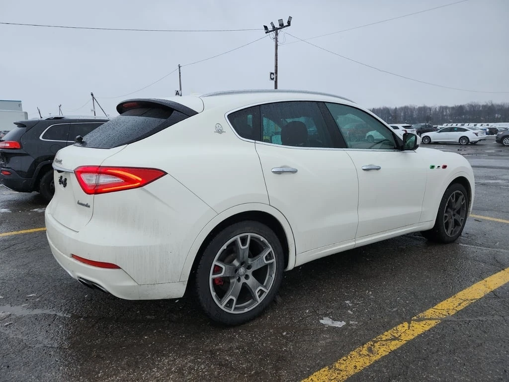 Maserati Levante * Luxury * CARFAX *    | Mobile.bg   3