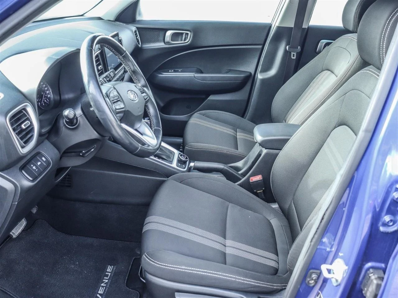 Hyundai Venue CARPLAY  PUSH START � ����������� & ���������� | Mobile.bg � ����������� 5