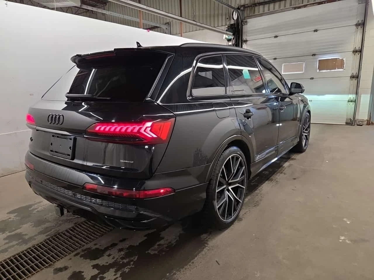 Audi Q7 TECHNIK  CARFAX, снимка 3 - Автомобили и джипове - 54413916