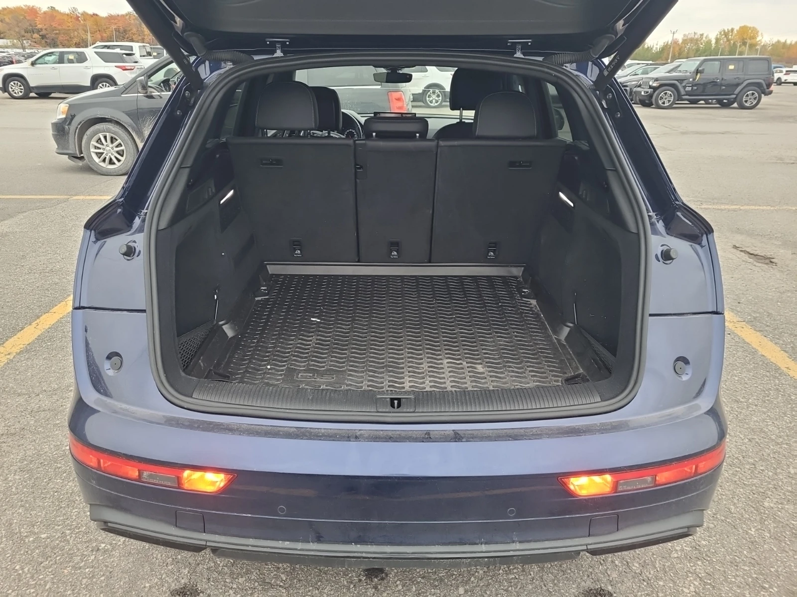 Audi Q5 KOMFORT 4cyl, снимка 13 - Автомобили и джипове - 56504033