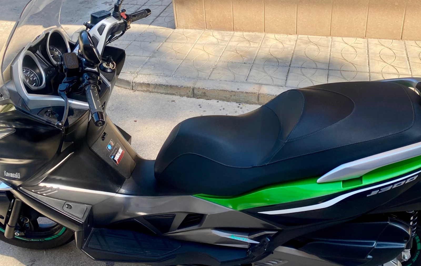 Kawasaki J300 300 куб. 26 к.с., снимка 9 - Мотоциклети и мототехника - 55598569