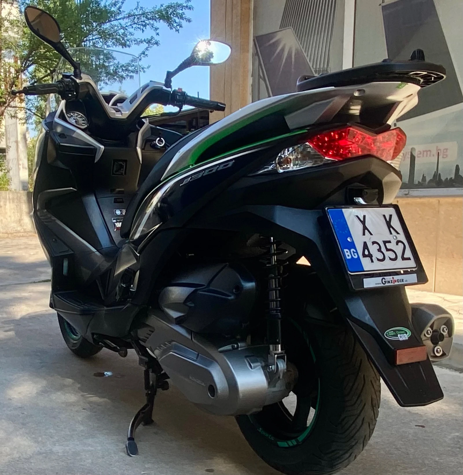 Kawasaki J300 300 куб. 26 к.с., снимка 5 - Мотоциклети и мототехника - 55598569