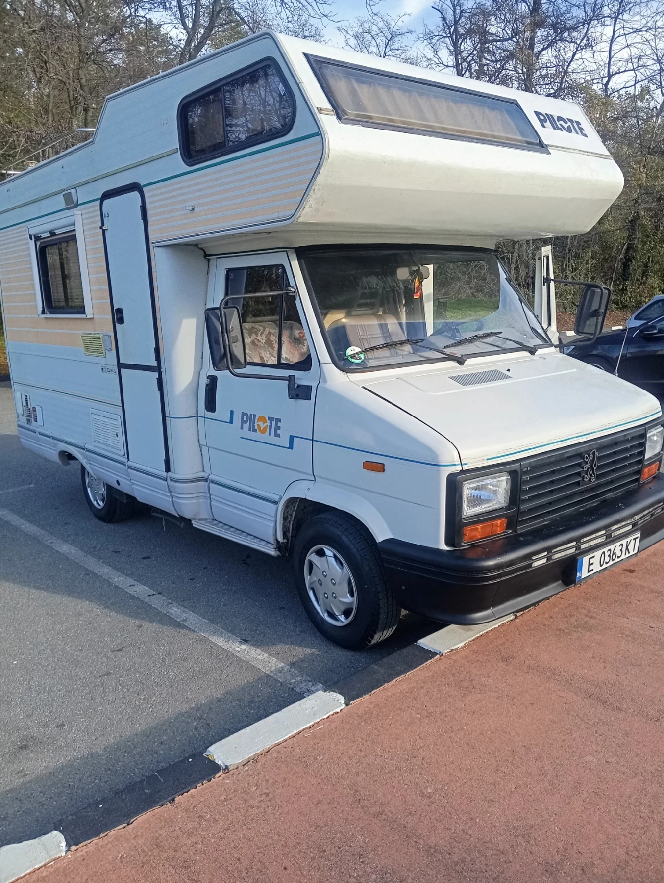 Кемпер Peugeot PILOTE