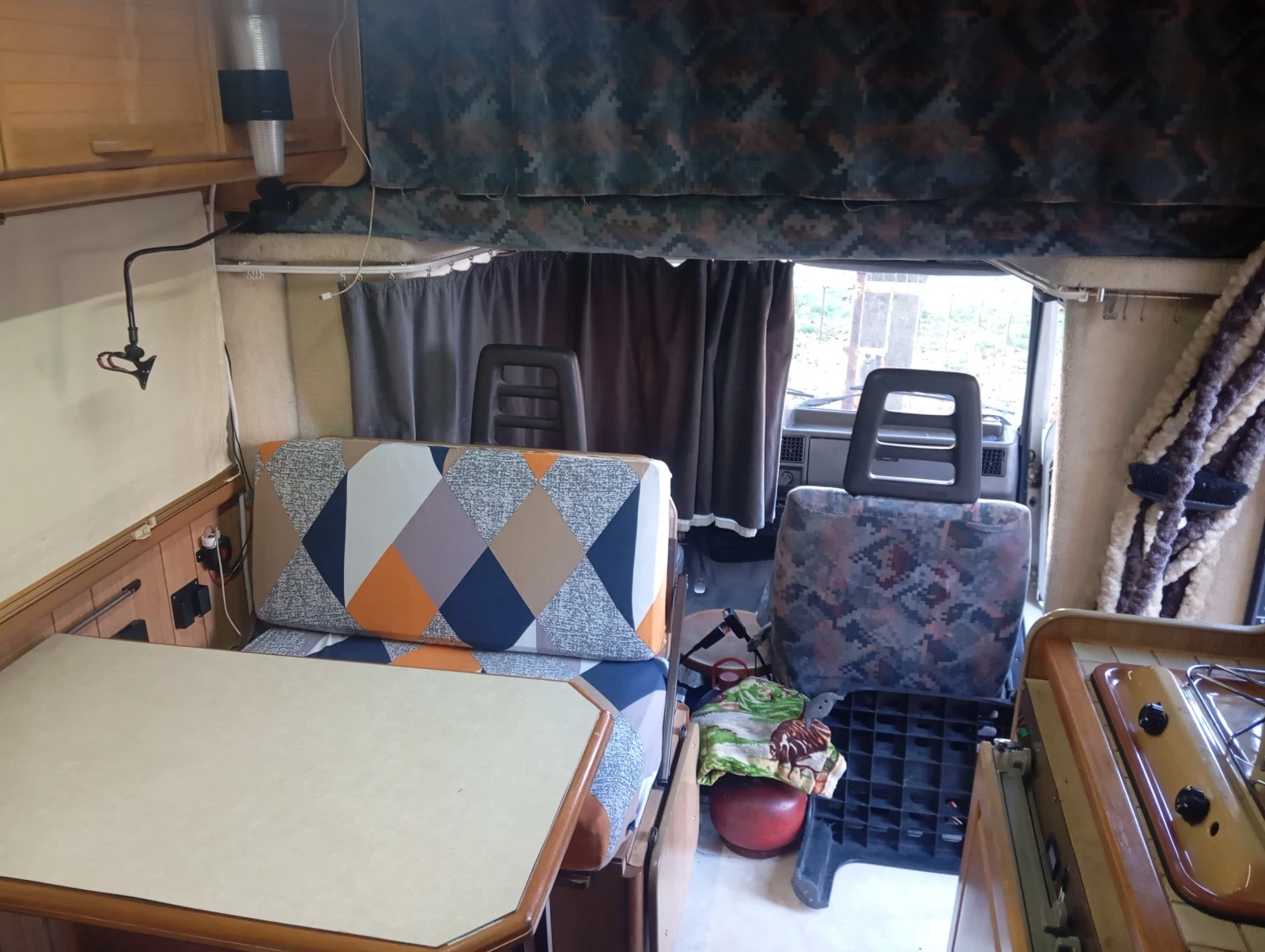 Кемпер Peugeot PILOTE, снимка 15 - Каравани и кемпери - 53767485