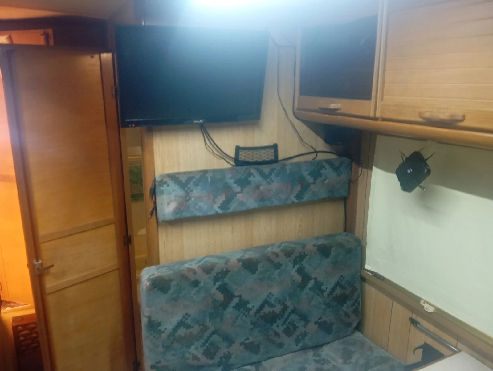 Кемпер Peugeot PILOTE, снимка 8 - Каравани и кемпери - 53767485