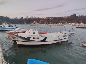 Лодка Собствено производство, снимка 3 - Воден транспорт - 53156392