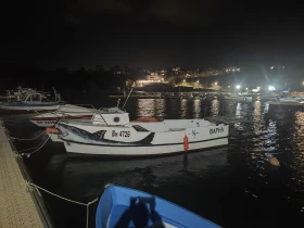 Лодка Собствено производство, снимка 7 - Воден транспорт - 53156392