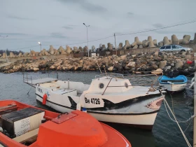 Лодка Собствено производство, снимка 2 - Воден транспорт - 53156392