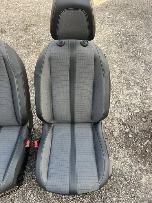 алон за Пежо 208 2008 Peugeot 208 2008 след 2020 година, снимка 3 - Части - 56139095