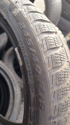 Гуми Зимни 245/40R19, снимка 3