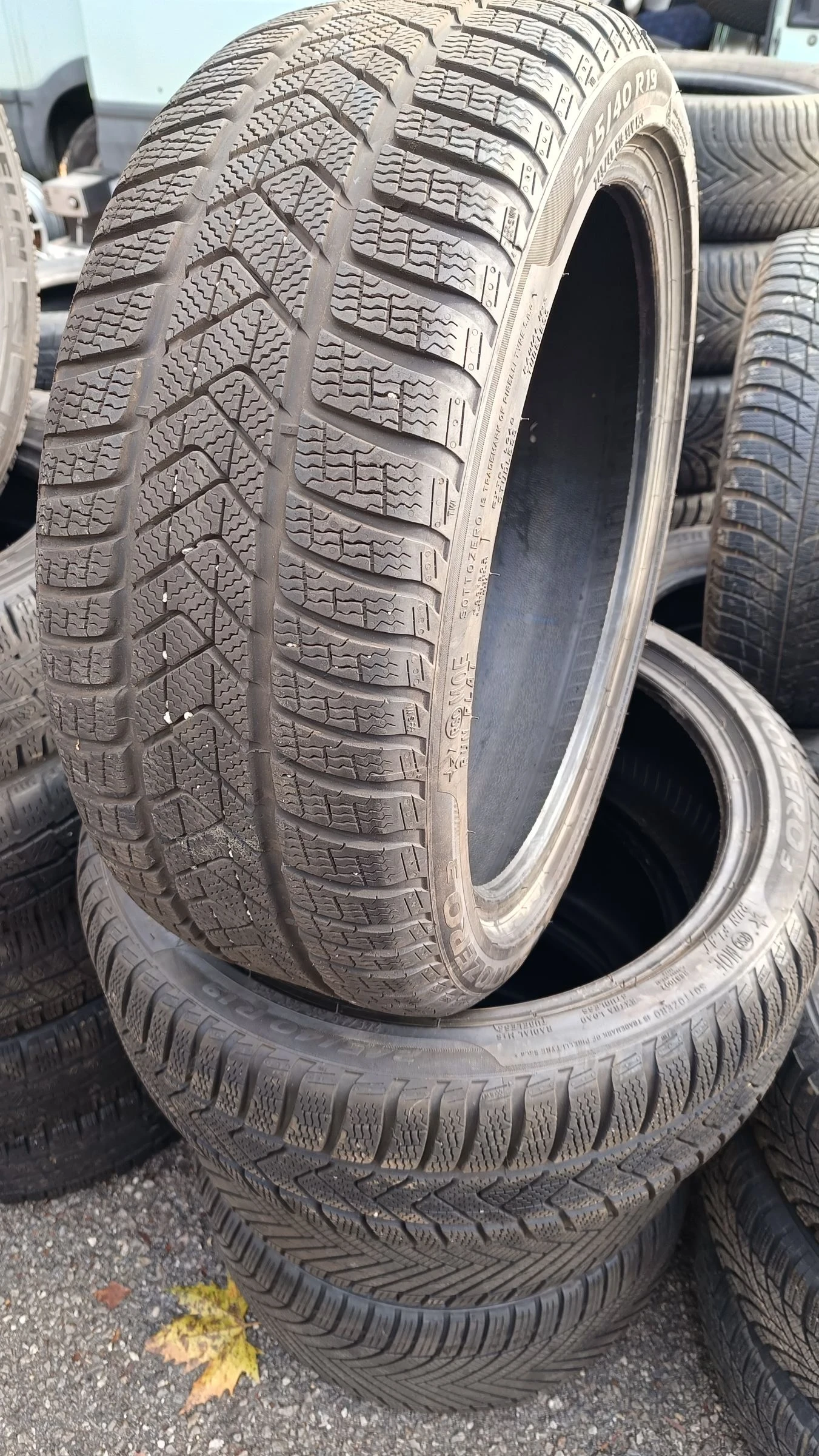Гуми 245/40R19 | Mobile.bg — изображение 1