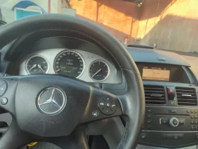 Mercedes-Benz C 200, снимка 14