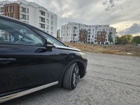 DS DS 5, снимка 8