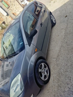 Обява за продажба на Ford Fiesta ~3 700 лв. - изображение 4