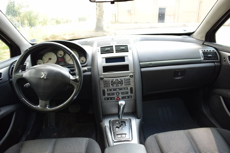 Peugeot 407 2.2i 163к.с. Газ инжекцион, снимка 10 - Автомобили и джипове - 47662626