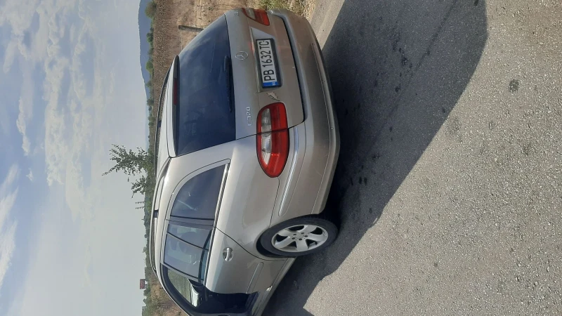 Mercedes-Benz E 320 320, снимка 12 - Автомобили и джипове - 47737884