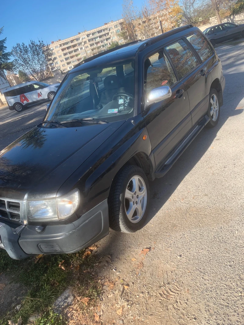 Subaru Forester, снимка 2 - Автомобили и джипове - 47901355