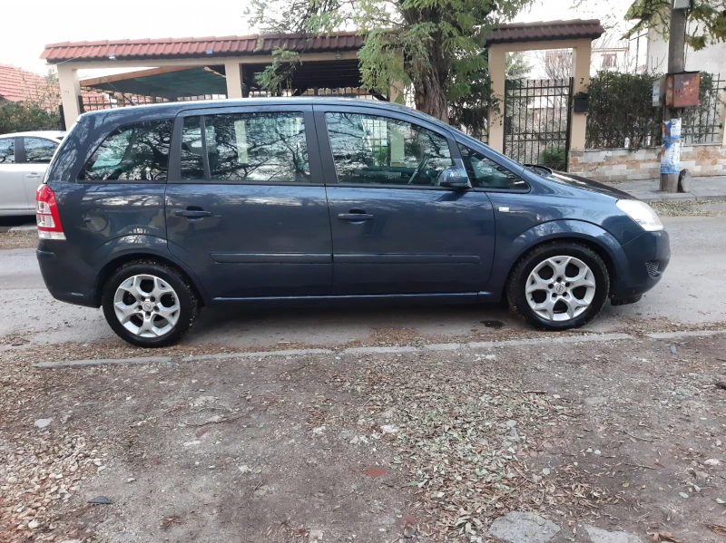 Opel Zafira 1.7 CDTi, снимка 3 - Автомобили и джипове - 48029070