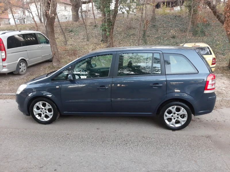 Opel Zafira 1.7 CDTi, снимка 8 - Автомобили и джипове - 48029070