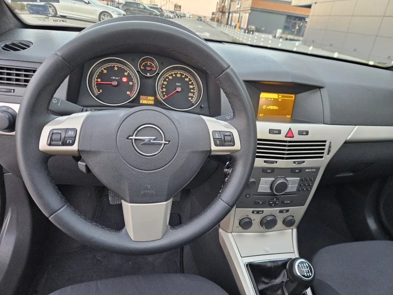 Opel Astra Панорама, снимка 7 - Автомобили и джипове - 48584533