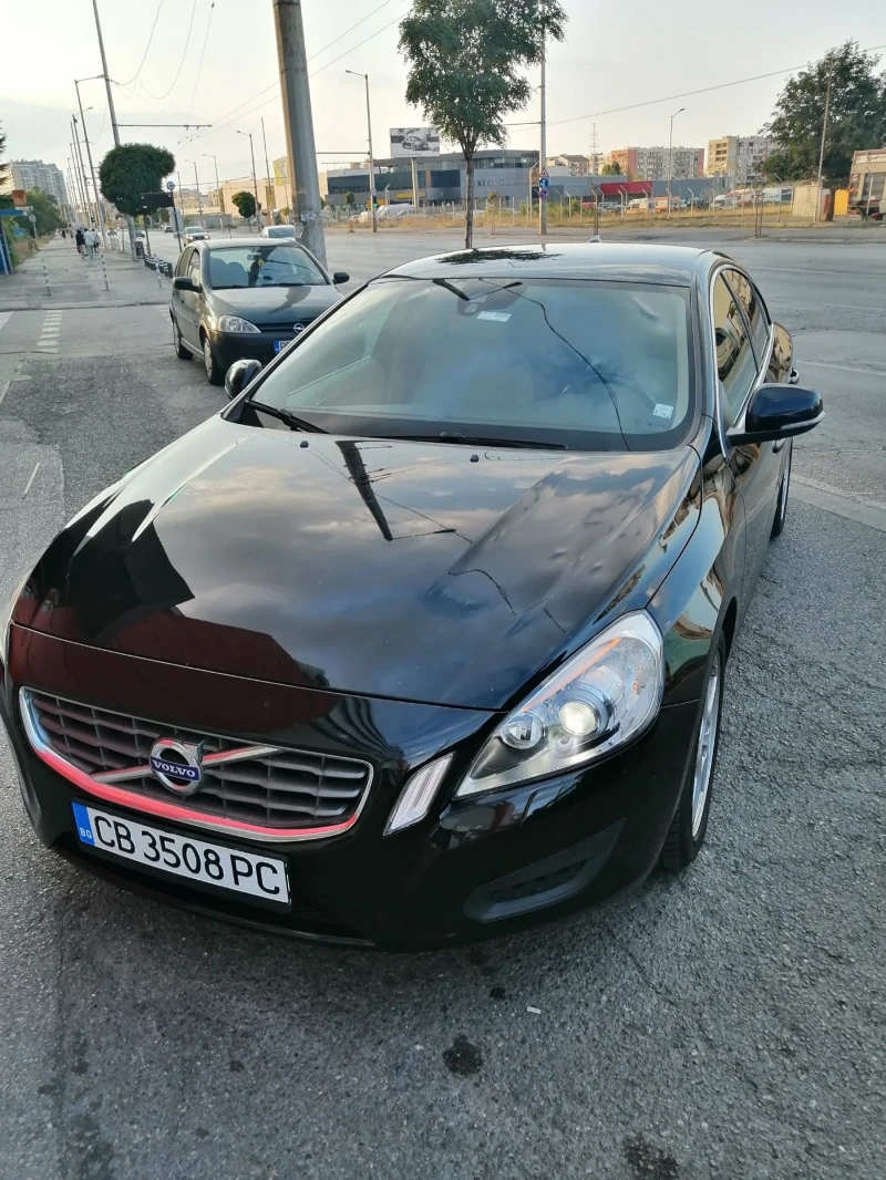 Volvo S60 2.0Т, 203кс, Бензин, Автоматик, снимка 3 - Автомобили и джипове - 51117087