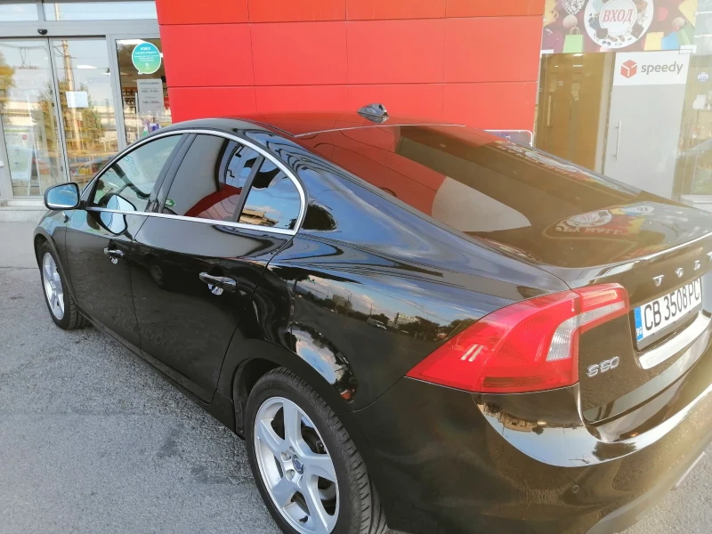 Volvo S60 2.0Т, 203кс, Бензин, Автоматик, снимка 4 - Автомобили и джипове - 51117087