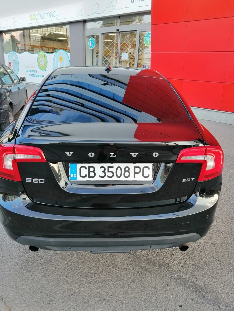 Volvo S60 2.0Т, 203кс, Бензин, Автоматик, снимка 6 - Автомобили и джипове - 51117087