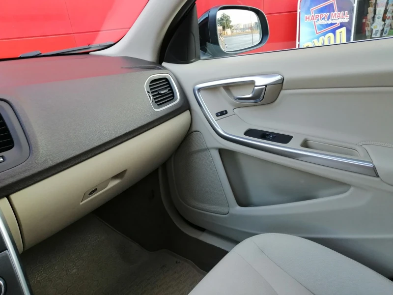 Volvo S60 2.0Т, 203кс, Бензин, Автоматик, снимка 7 - Автомобили и джипове - 51117087
