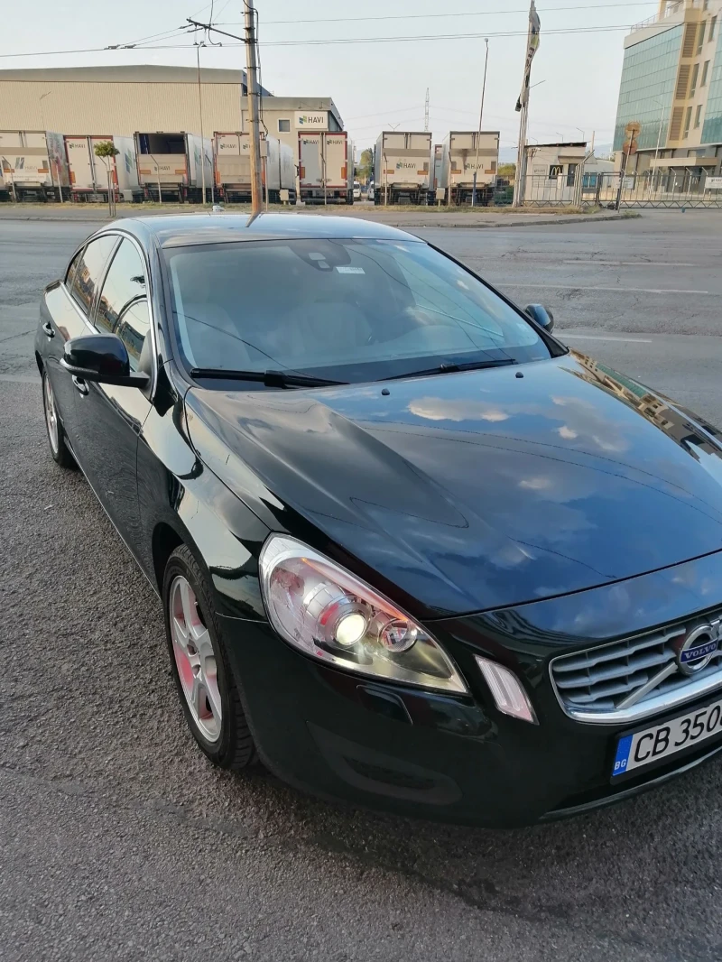 Volvo S60 2.0Т, 203кс, Бензин, Автоматик, снимка 2 - Автомобили и джипове - 51117087